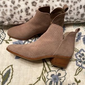 Dolce Vita Kadie Leather Upper New